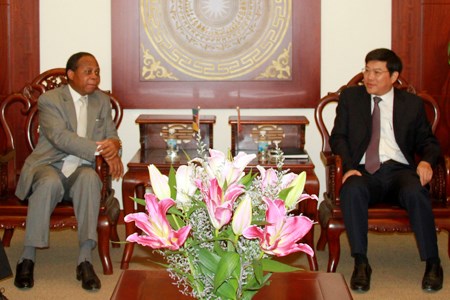 stt-Lãnh đạo tỉnh Khánh Hòa tiếp xã giao Đại sứ Cộng hòa Mozambique