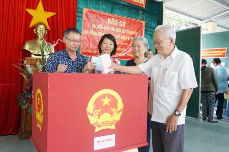 st-Hơn 960 ngàn cử tri Khánh Hòa tham gia bầu cử đại biểu Quốc hội và đại biểu HĐND các cấp