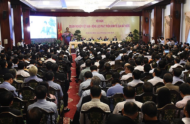 TRỰC TIẾP: Thủ tướng chủ trì “Hội nghị Diên Hồng” với doanh nghiệp