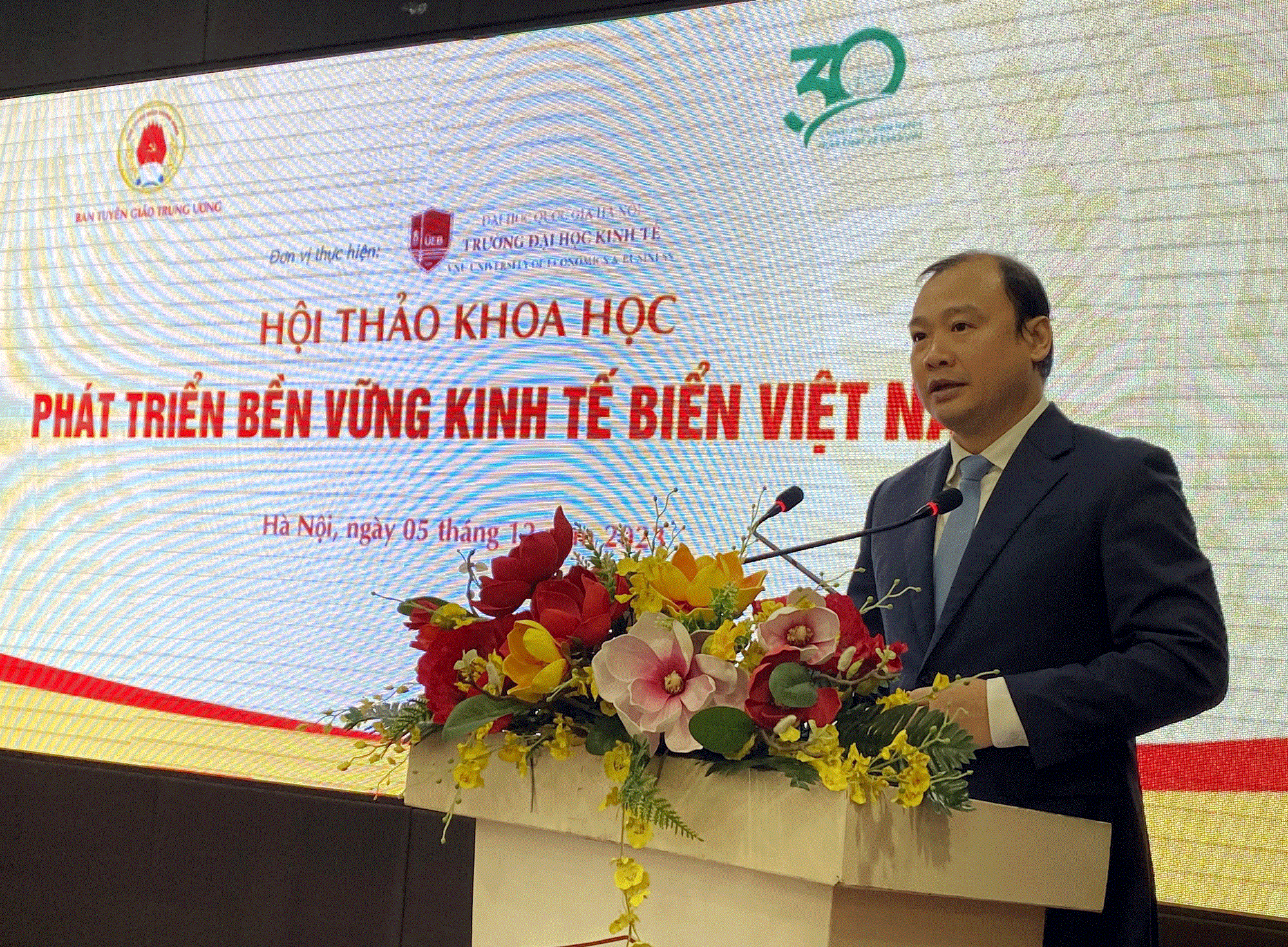 Hội thảo khoa học “Phát triển bền vững kinh tế biển Việt Nam”