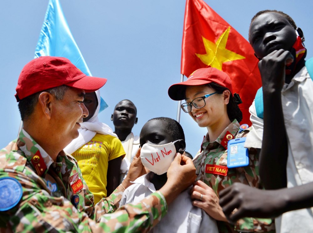 Chủ nghĩa xã hội Việt Nam với việc kết hợp  sức mạnh dân tộc với sức mạnh thời đại