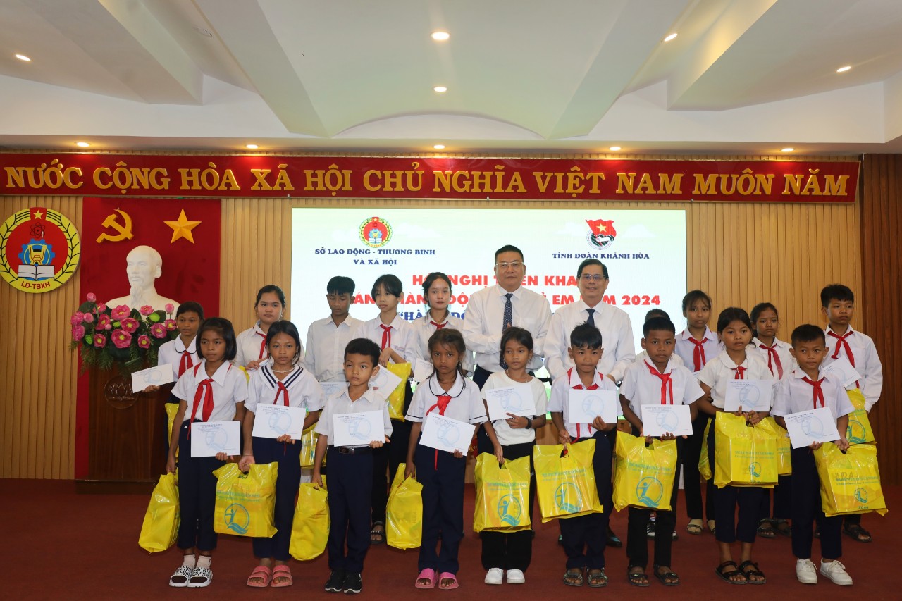 Khánh Hòa triển khai Tháng hành động vì trẻ em năm 2024 với chủ đề “Hành động thiết thực, ưu tiên nguồn lực cho trẻ em”.