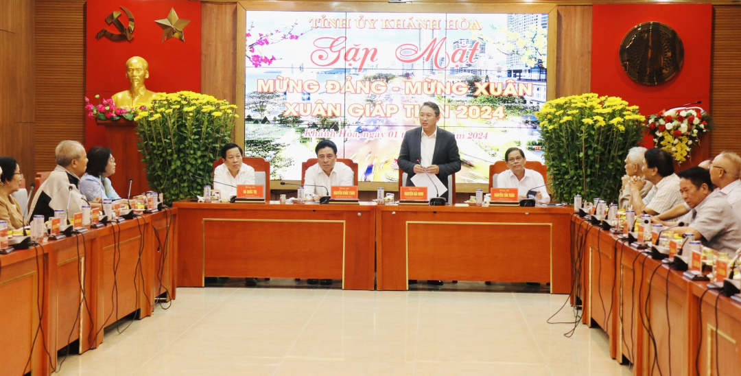 Ban Thường vụ Tỉnh ủy Khánh Hòa gặp mặt Mừng Đảng - Mừng Xuân các vị nguyên lãnh đạo tỉnh