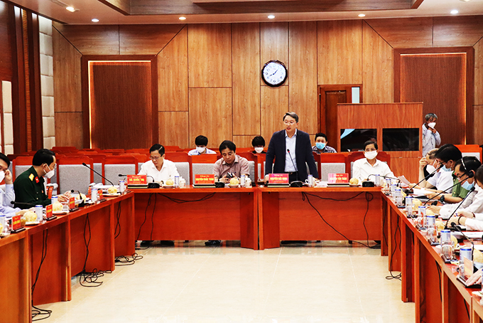 Thường trực Tỉnh ủy Khánh Hòa nghe dự thảo báo cáo quy hoạch tỉnh