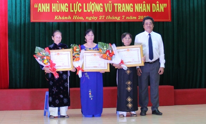 Long trọng tổ chức Lễ phong tặng, truy tặng danh hiệu Bà mẹ Việt Nam Anh hùng, Anh hùng Lực lượng vũ trang nhân dân