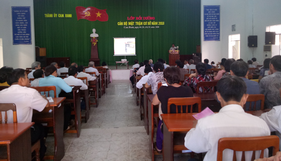 Trung tâm bồi dưỡng chính trị thành phố Cam Ranh: 130 học viên tham dự lớp Bồi dưỡng cán bộ Mặt trận cơ sở năm 2018 