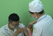 Khánh Hòa chi 100 tỷ đồng mua vắc xin tiêm phòng Covid-19 miễn phí cho người dân