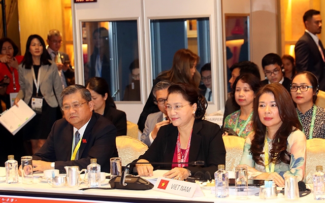 Chủ tịch Quốc hội Nguyễn Thị Kim Ngân dự phiên họp Ban Chấp hành AIPA 40