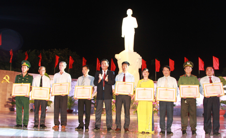 Kỷ niệm trọng thể 70 năm ngày Bác Hồ đến vịnh Cam Ranh