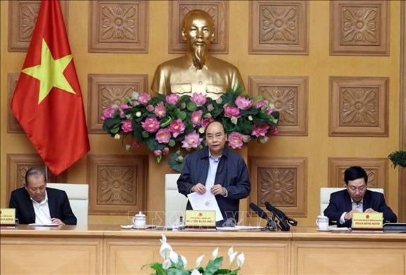 Thủ tướng Nguyễn Xuân Phúc: Kiên quyết nhưng bình tĩnh, coi việc chống dịch Covid-19 là nhiệm vụ trọng tâm