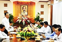Công bố quyết định kiểm tra việc thực hiện Nghị quyết Trung ương 4 và Chỉ thị 05 tại Khánh Hòa