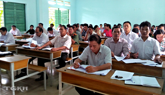 Huyện ủy Khánh Vĩnh: Mở lớp bồi dưỡng nghiệp vụ công tác kiểm tra, giám sát của Đảng năm 2017.