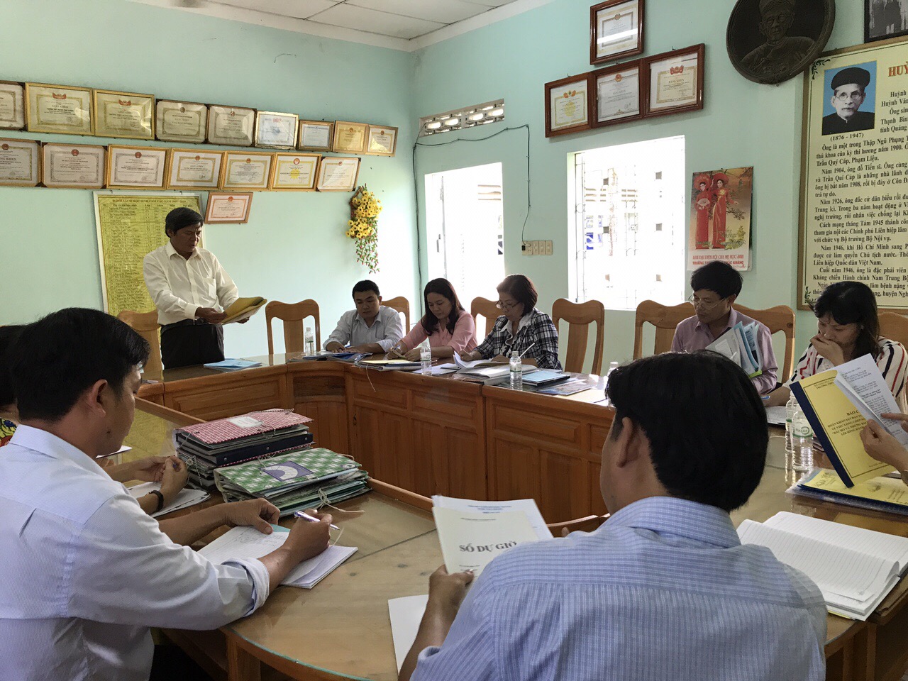 Tiếp tục khảo sát việc giảng dạy Môn Giáo dục Công dân tại trường Trung học phổ thông Huỳnh Thúc Kháng, Vạn Ninh 