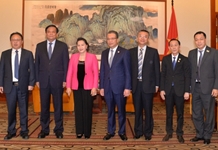 Chủ tịch Quốc hội cùng Chủ tịch Nhân đại toàn quốc Trung Quốc dự chương trình nghệ thuật “Nhịp cầu hữu nghị”