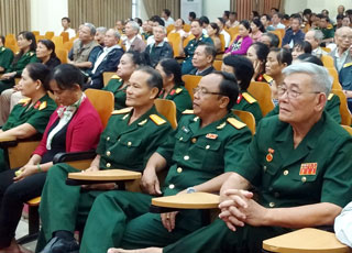 TP. Nha Trang: Gặp mặt cán bộ quân đội cấp thiếu tá, trung tá