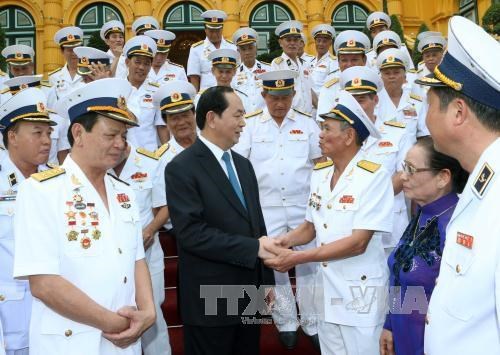 Chủ tịch nước gặp mặt cựu chiến binh Đường Hồ Chí Minh trên biển