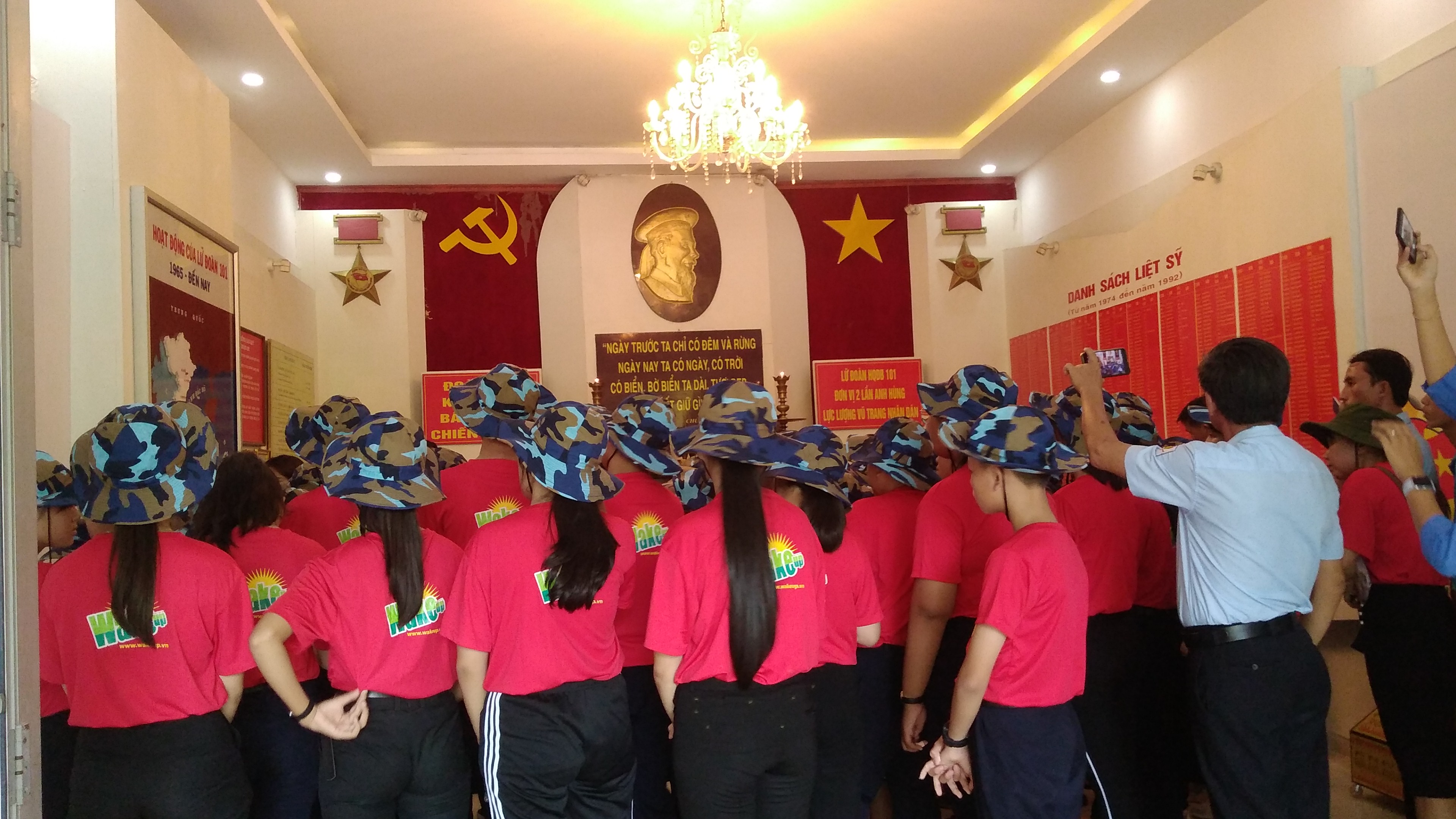 Huyện Đoàn Cam Lâm phối hợp tổ chức Chương trình trải nghiệm “Một ngày làm chiến sĩ”