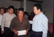 Bộ trưởng Trần Hồng Hà làm việc tại Vạn Ninh về khắc phục bão số 12