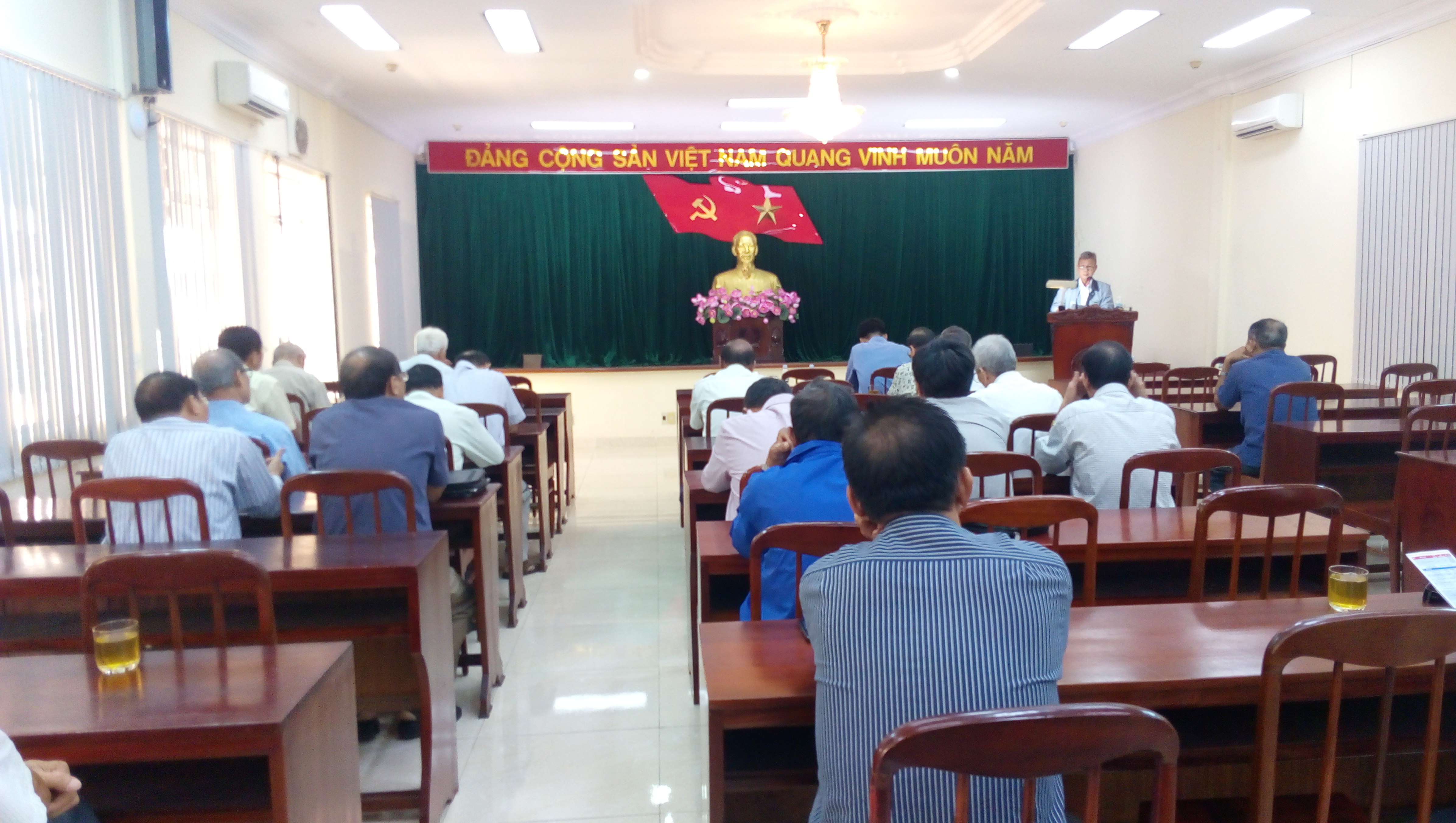 Hội nghị thông tin thời sự cho cán bộ cao cấp nghỉ hưu trên địa bàn thành phố Nha Trang tháng 3/2018