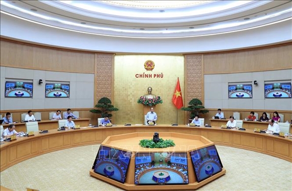 Thủ tướng Nguyễn Xuân Phúc chủ trì họp về phát triển vùng kinh tế trọng điểm
