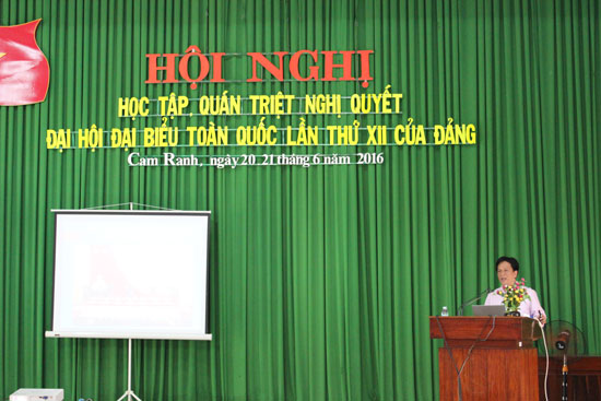 Thành ủy Cam Ranh tổ chức Hội nghị Học tập, quán triệt Nghị quyết Đại hội Đại biểu toàn quốc lần thứ XII của Đảng cho cán bộ chủ chốt