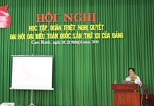 Thành ủy Cam Ranh tổ chức Hội nghị Học tập, quán triệt Nghị quyết Đại hội Đại biểu toàn quốc lần thứ XII của Đảng cho cán bộ chủ chốt