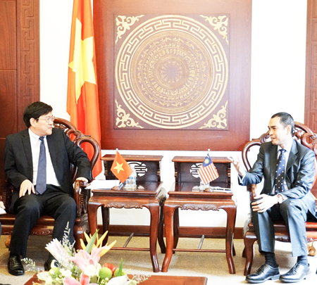 Lãnh đạo tỉnh Khánh Hòa tiếp Đại sứ Malaysia tại Việt Nam