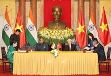 Ký kết 4 văn kiện hợp tác Việt Nam - Ấn Độ