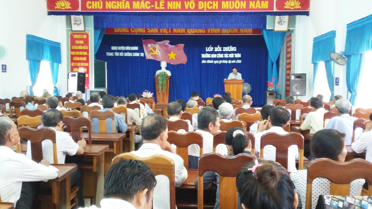 Diên Khánh: Bồi dưỡng nghiệp vụ cho trưởng ban công tác Mặt trận