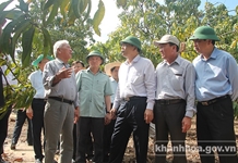 Bộ trưởng Bộ Nông nghiệp và Phát triển nông thôn khảo sát tình hình hạn hán tại Khánh Hòa