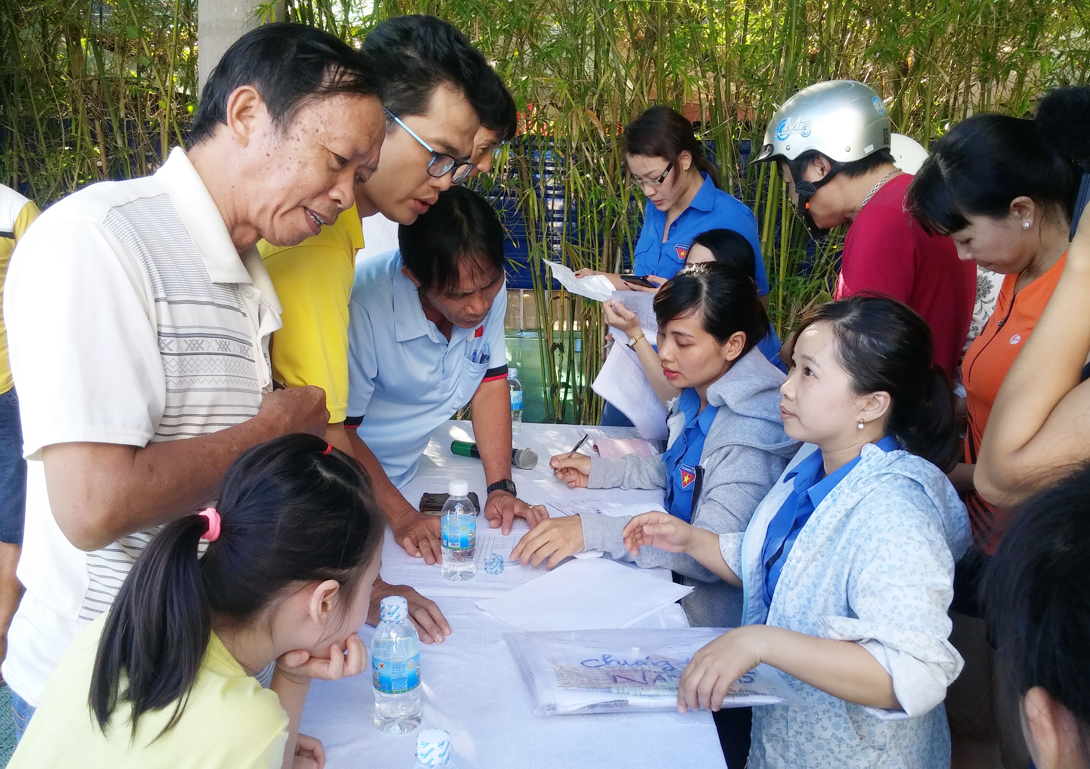 Nha Trang: Khai mạc lớp tập huấn bơi lội và phòng chống đuối nước cho thanh thiếu nhi, học sinh