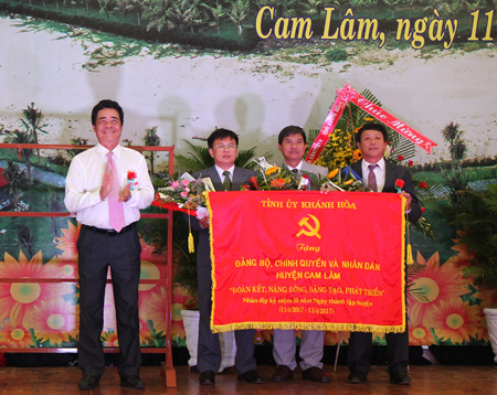 Kỷ niệm 10 năm thành lập huyện Cam Lâm