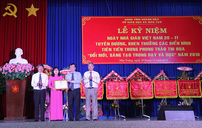 Sở Giáo dục và Đào tạo tổ chức Lễ kỷ niệm Ngày Nhà giáo Việt Nam