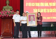 Phó Chủ tịch nước Đặng Thị Ngọc Thịnh thăm và làm việc tại Căn cứ quân sự Cam Ranh