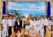 Ban Tuyên giáo Tỉnh uỷ thăm các cơ sở y tế nhân Ngày Thầy thuốc Việt Nam