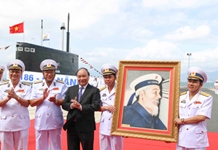 Lễ thượng cờ tàu ngầm 186 Đà Nẵng và 187 Bà Rịa - Vũng Tàu