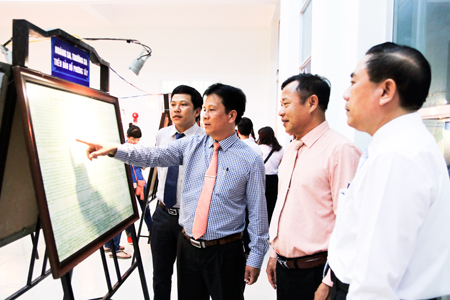 Triển lãm bản đồ và trưng bày tư liệu "Hoàng Sa, Trường Sa của Việt Nam"