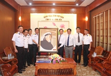 Bí thư Tỉnh ủy Khánh Hòa tiếp lãnh đạo Vùng 4 Hải quân