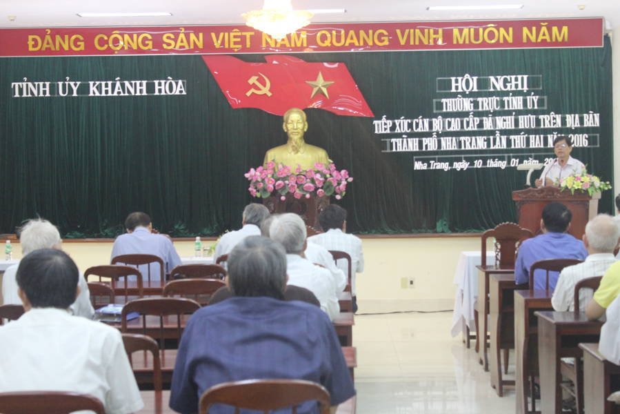 Thường trực Tỉnh ủy tiếp xúc, trao đổi thông tin với cán bộ cao cấp đã nghỉ hưu trên địa bàn thành phố Nha Trang lần thứ 2 năm 2016