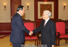 Tổng Bí thư Nguyễn Phú Trọng tiếp Phó Thủ tướng Lào