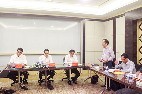 Phó Thủ tướng Vũ Đức Đam làm việc tại Khánh Hòa: Tháo gỡ nhiều vướng mắc về y tế, giáo dục
