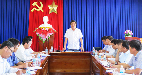 Ông Lê Thanh Quang làm việc với xã Vạn Phước