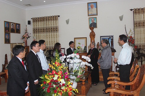Thăm Tòa Giám mục giáo phận Nha Trang và Linh mục Nguyễn Hòa nhân dịp Giáng sinh