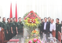 Phó Chủ tịch Thường trực UBND tỉnh Khánh Hòa thăm các đơn vị quân đội