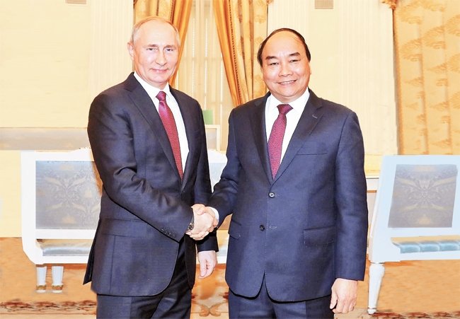 Thủ tướng Nguyễn Xuân Phúc hội kiến Tổng thống V. Putin và các nhà lãnh đạo Quốc hội LB Nga