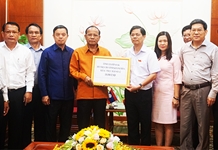 Tỉnh Champasak (Lào): Hỗ trợ Khánh Hòa 10.000 USD khắc phục hậu quả cơn bão số 12