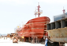 Nhà máy Đóng tàu Cam Ranh: Chủ động để phát triển