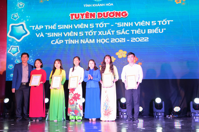 Kỷ niệm 73 năm Ngày truyền thống học sinh, sinh viên và Hội Sinh viên Việt Nam