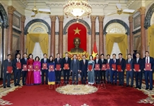  Khẳng định và nâng cao vị thế Việt Nam trên trường quốc tế 