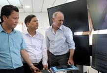 Bộ trưởng Bộ TN-MT Đặng Quốc Khánh khảo sát vịnh Vân Phong, thăm khu vực nuôi biển công nghệ cao